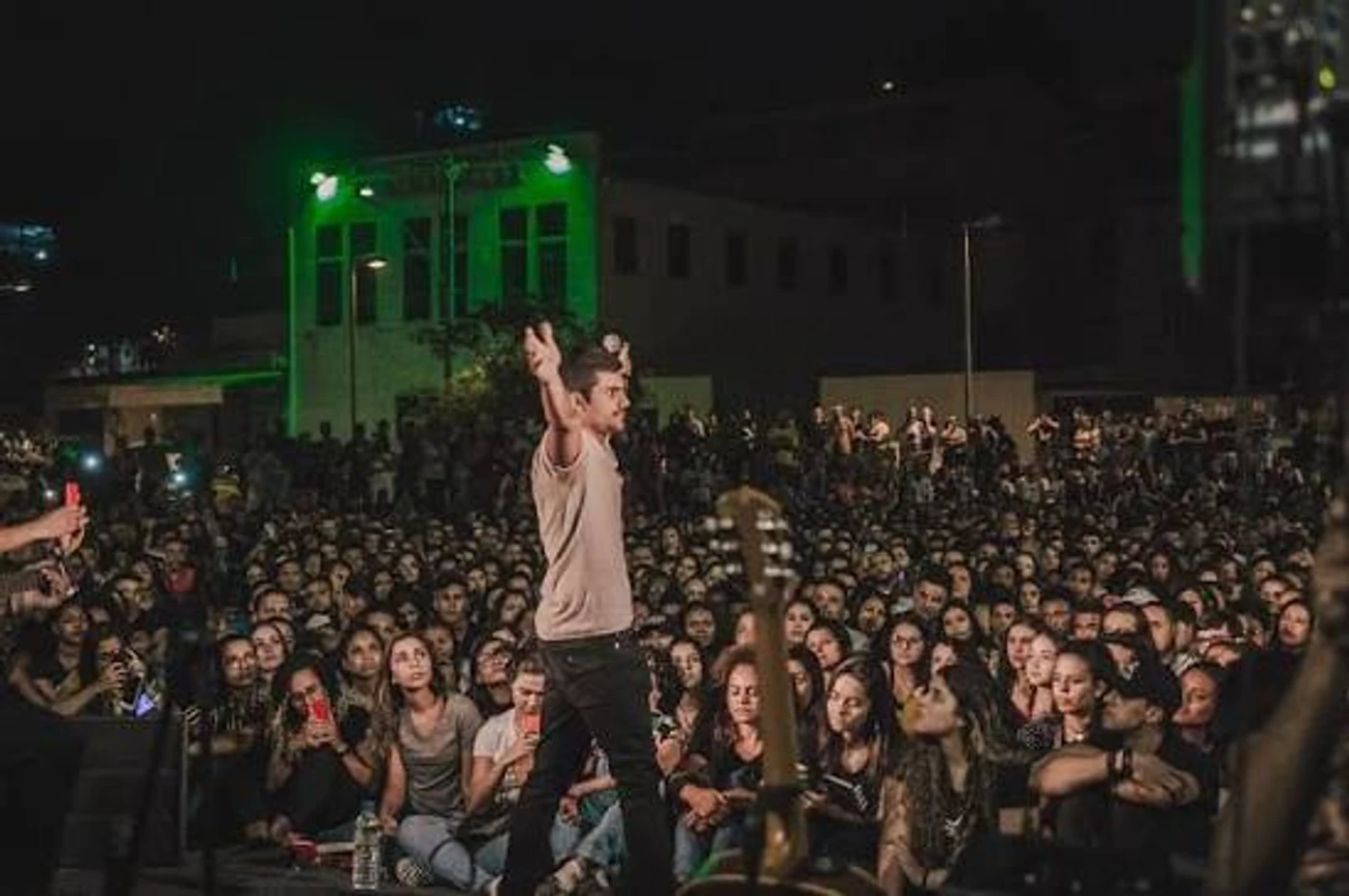 João Paulo durante una reunión multitudinaria de Céu na Terra en Brasilia