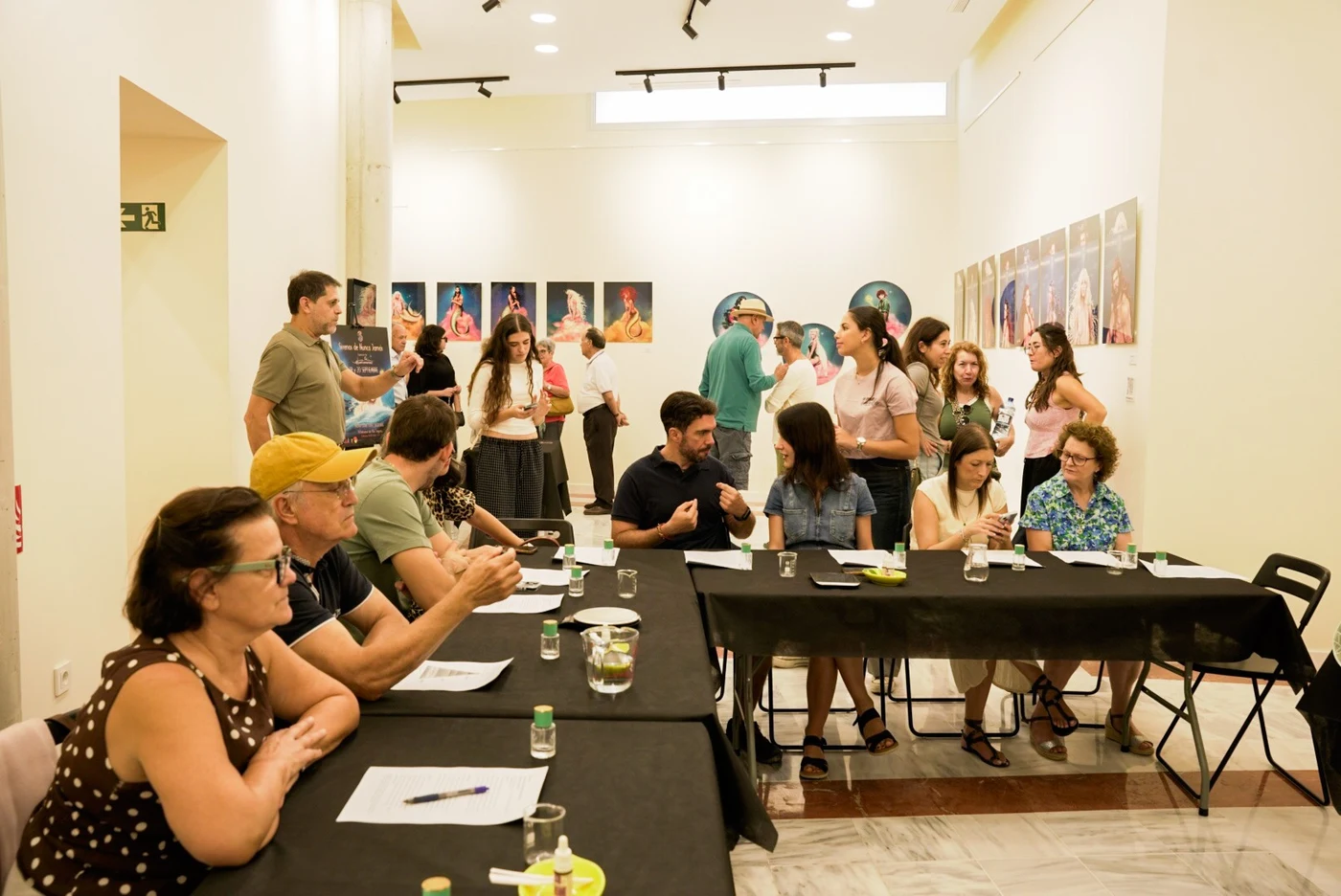 Participantes en uno de los talleres del Festival Murmullo