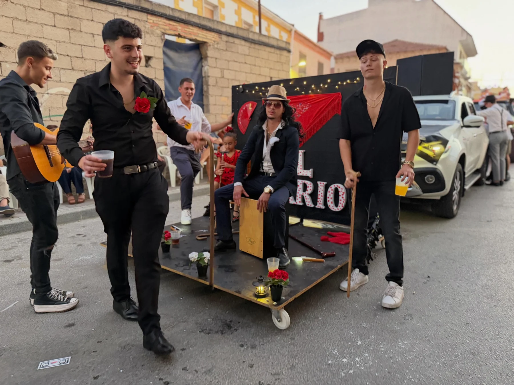 Comparsa musical en el desfile de carrozas de La Algaida
